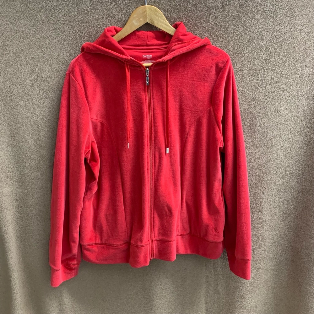 B17-Women's Danskin Now Hoodie Jacket, Size XL, Red